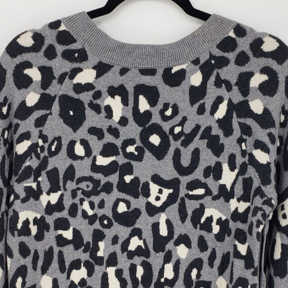 Stella & Dot Leopard Print Sweater S Button Sides High Low Hem Gray Black - Picture 7 of 9
